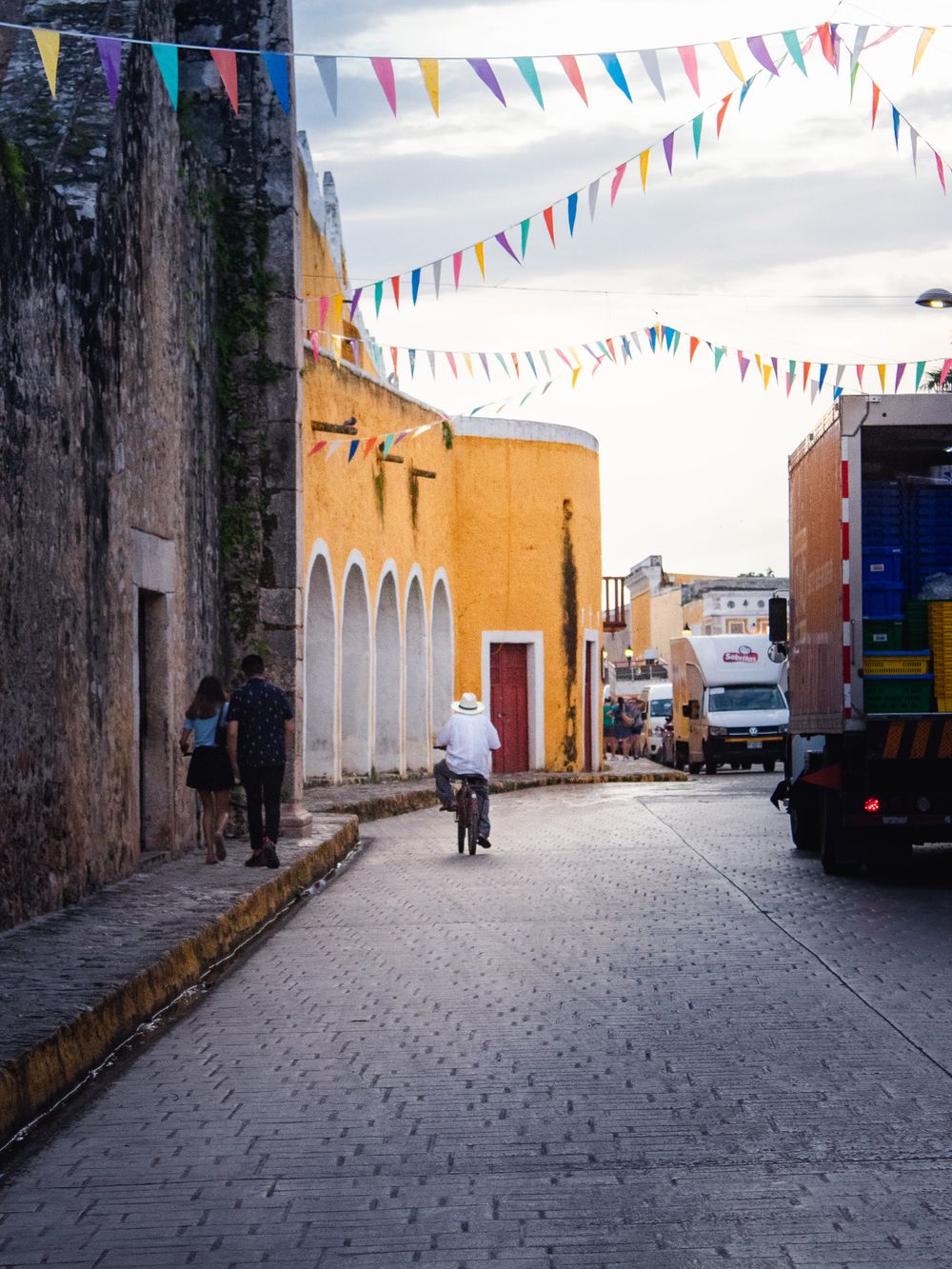 Comercio del Valle del Évora
